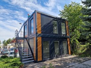 piętrowy kontener mieszkalny